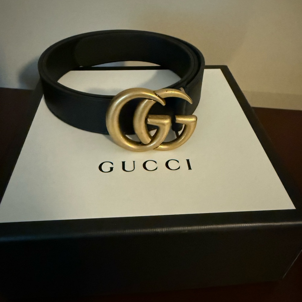 Gucci Black Leather Belt with Gold Double G Buckle